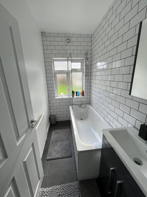 Castle Court Apartment Londyn Zewnętrze zdjęcie
